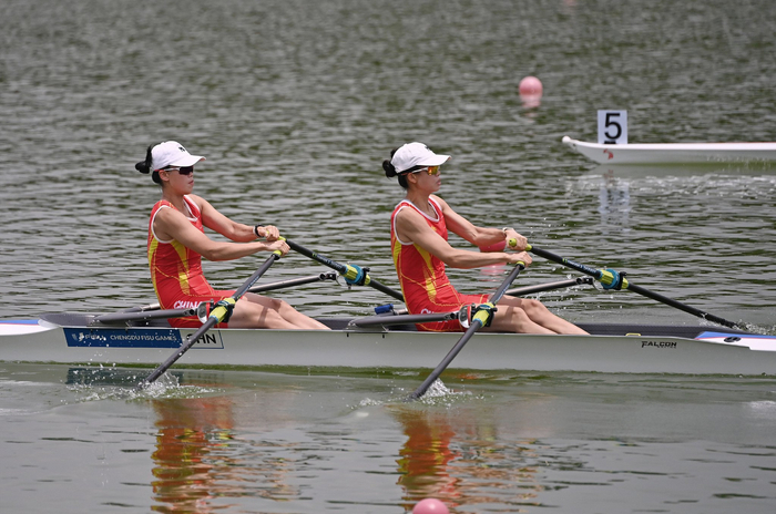 赛艇女子双人双桨黄一帆周佳惠获第六名