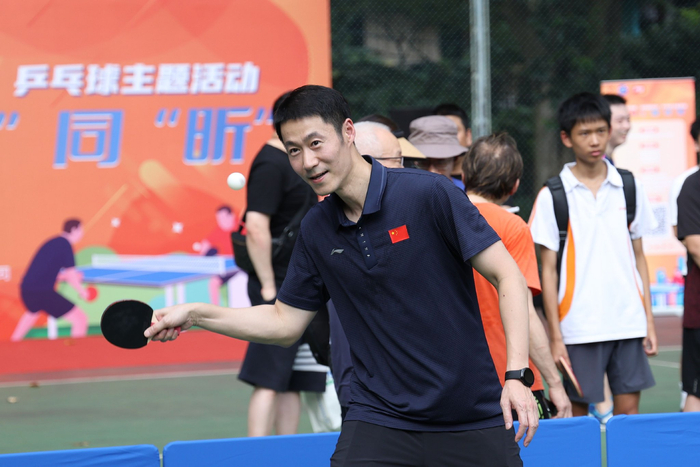 王励勤也来到活动现场。