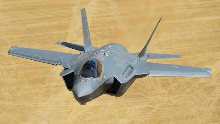 意大利F-35A战机 资料图 图源：《军事观察》杂志网站