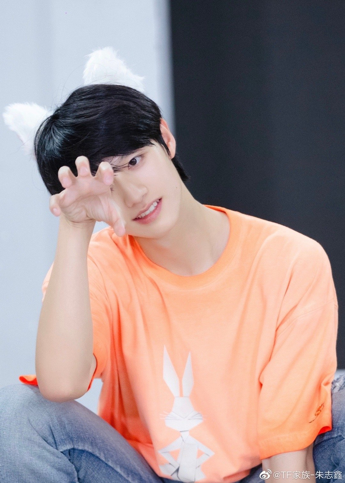 刘耀文丨庆怜丨高卿尘丨敖子逸丨灵超丨朱志鑫丨左航丨陈立农丨林墨丨