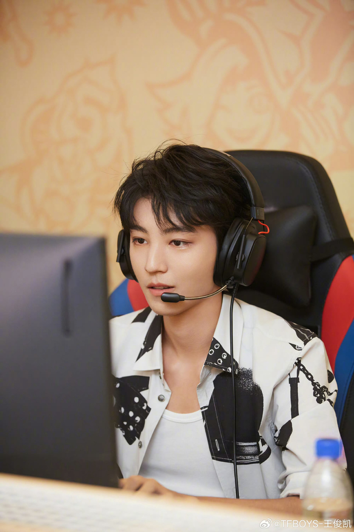 王俊凯|电竞|虎牙_新浪新闻