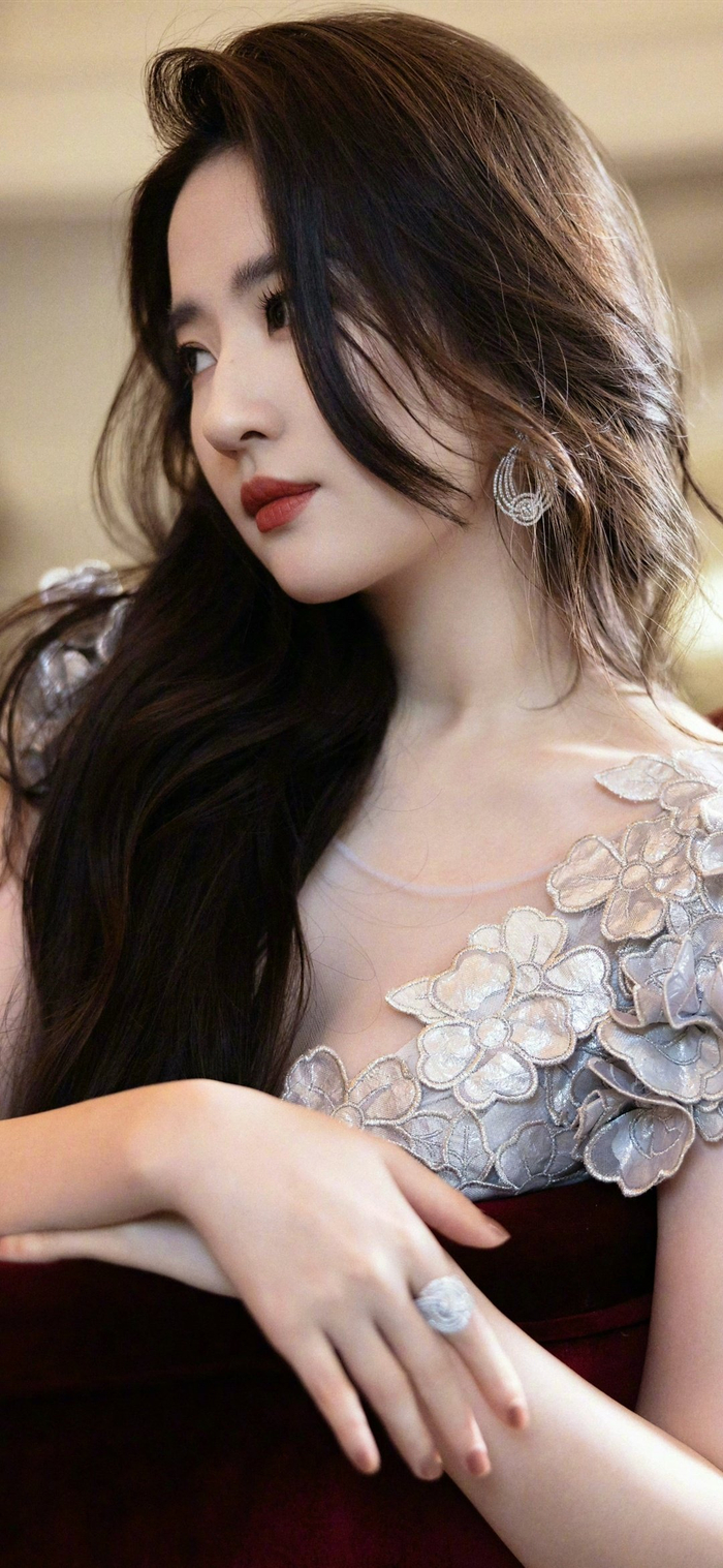 刘亦菲,神仙姐姐精美壁纸组图|神仙姐姐|刘亦菲|精美壁纸_新浪新闻