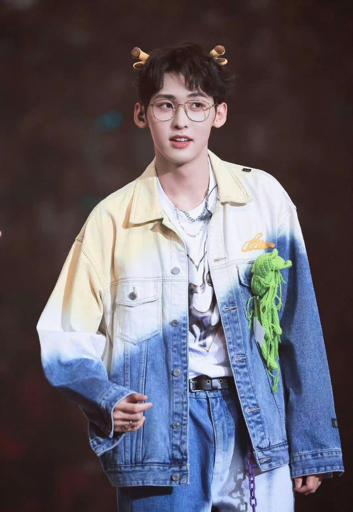 「投稿整理」×part1……|刘宇|华晨宇|张嘉元_新浪新闻