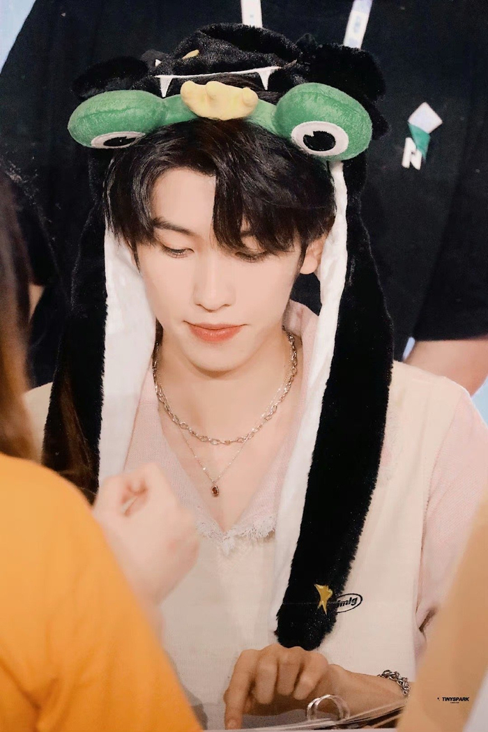 刘耀文丨庆怜丨高卿尘丨敖子逸丨灵超丨朱志鑫丨左航丨陈立农丨林墨丨