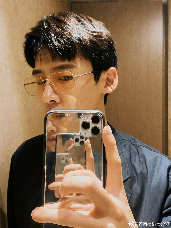 白敬亭戴了耳环# 守护白敬亭戴耳饰自由,也不是第一次戴了!