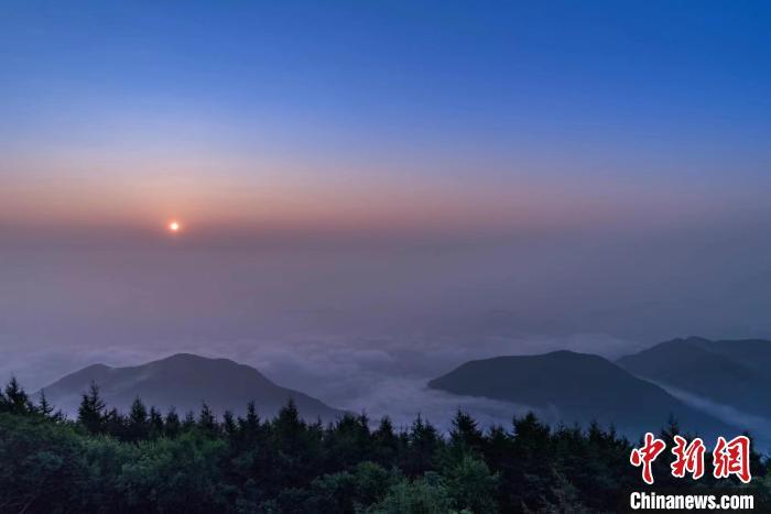 探文化遗踪观奇景神韵中镇霍山兴唐寺景区开园