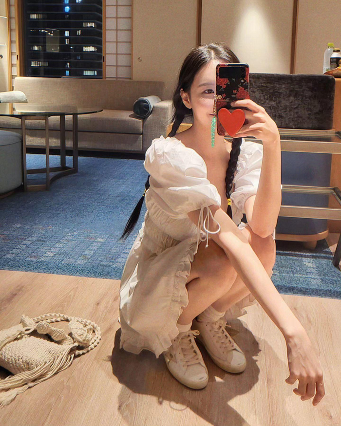 李宣美ins近期更新照片|李宣美_新浪新闻