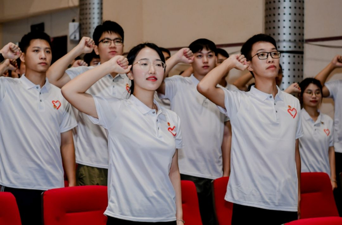 出发广东5000名青年志愿者奔赴乡镇