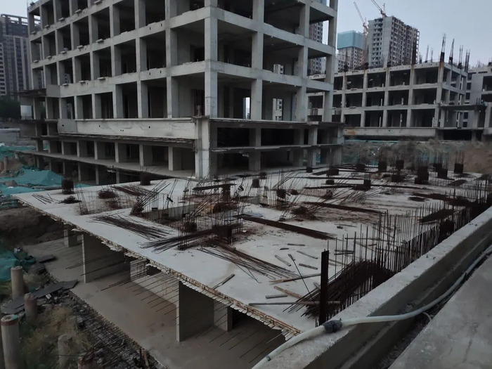 ▲（烂尾的泰禾太原金尊府。图源/业主供图）