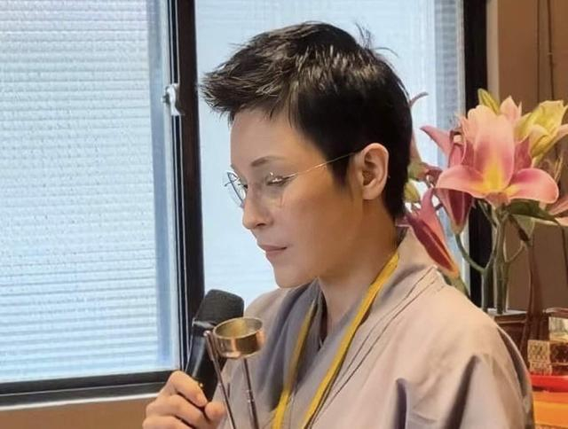 台湾知名女星看破红尘出家罕见露面变慈眉善目为男友未婚产子