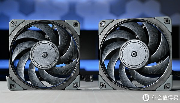 杰鸽出品 风扇中的西装暴徒 雅浚h12pe高性能风扇把玩