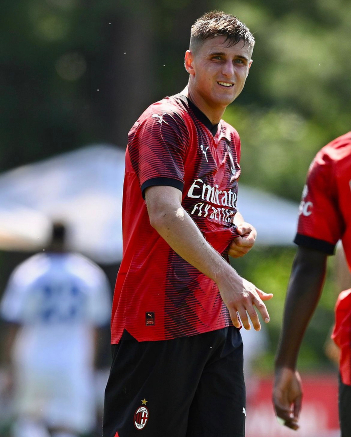 洛伦佐·科隆博|洛伦佐|科隆博|新赛季_新浪新闻