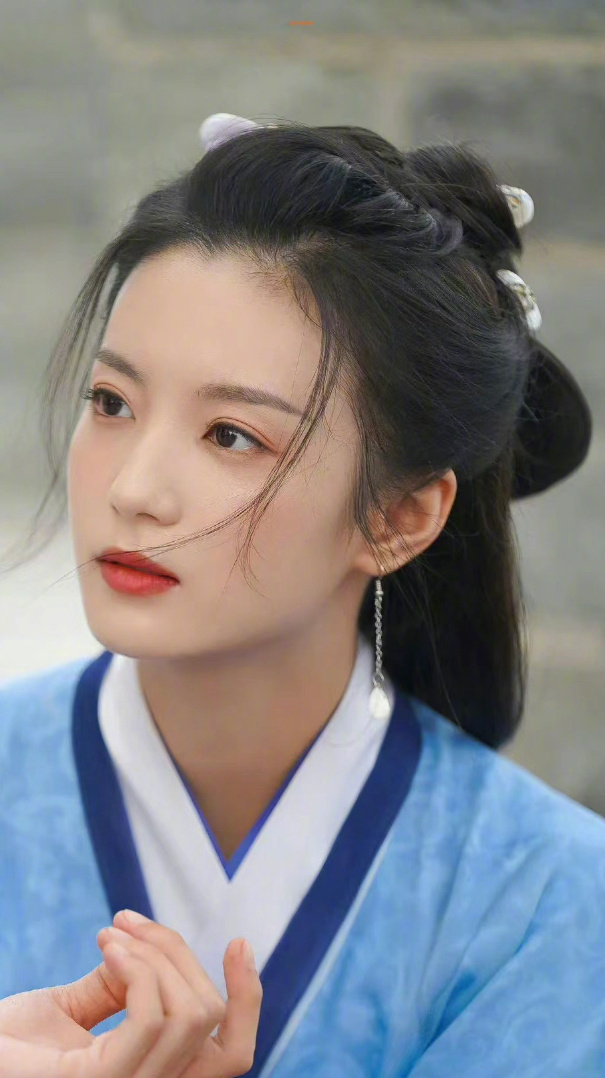 这个女扮男装居然是张雅钦|张雅钦_新浪新闻