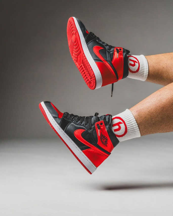 人人都想要的「丝绸禁穿」aj1 年底回归!|丝绸|迈克尔·乔丹_新浪新闻