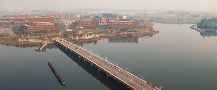 ▲佛山科学技术学院更名为佛山大学（图源：该校官网）