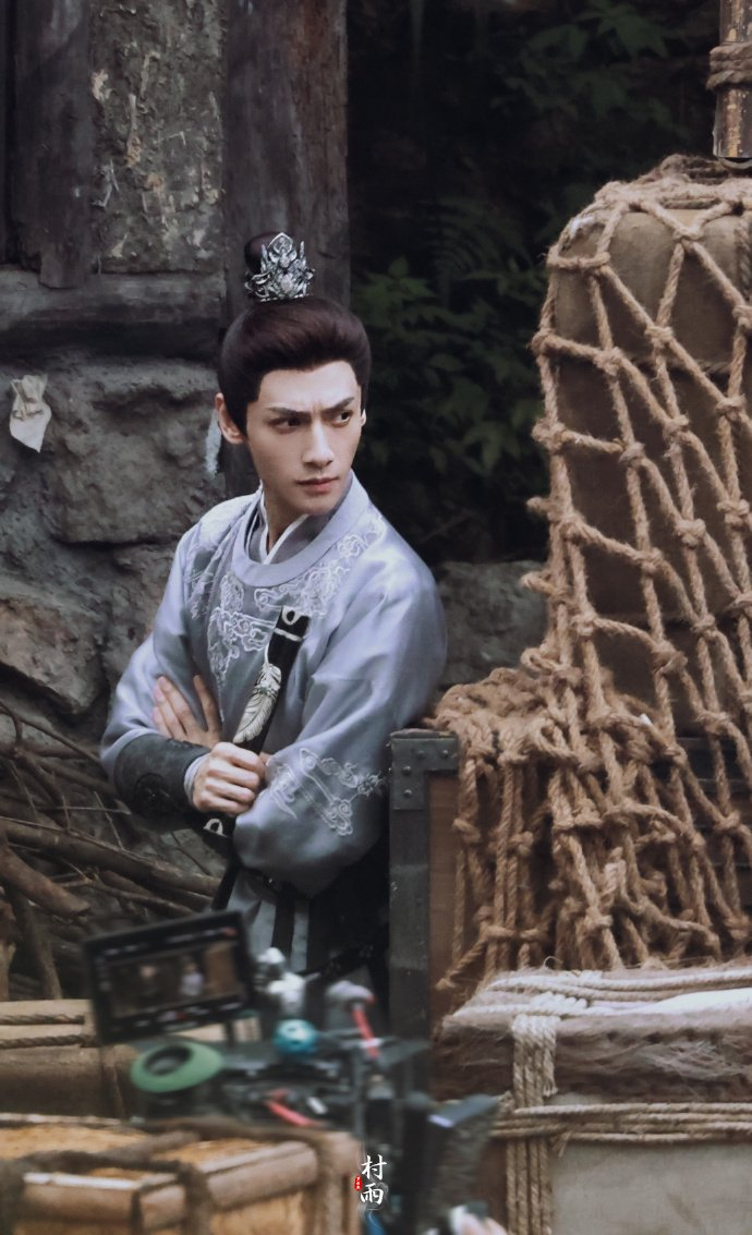 罗云熙颜心记这组路透太帅了吧,天选古人!