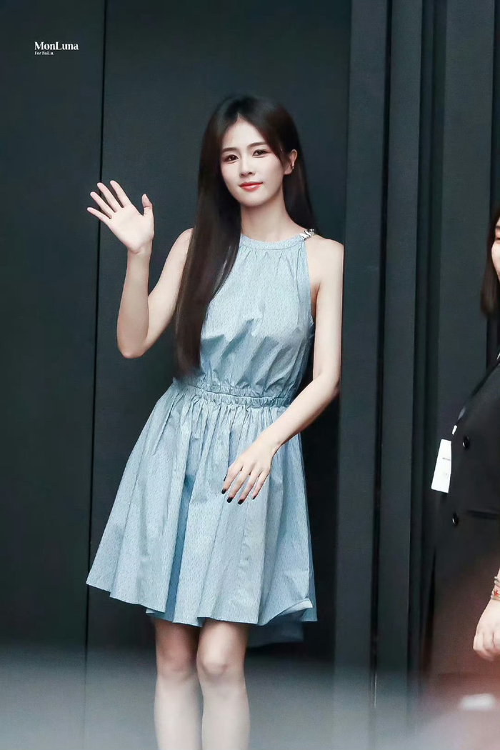 白鹿|高度|黑裙_新浪新闻