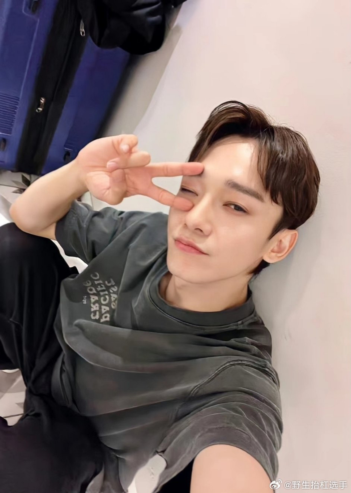 exo成员金钟大将于10月在某处与妻子举行婚礼|chen_新浪新闻