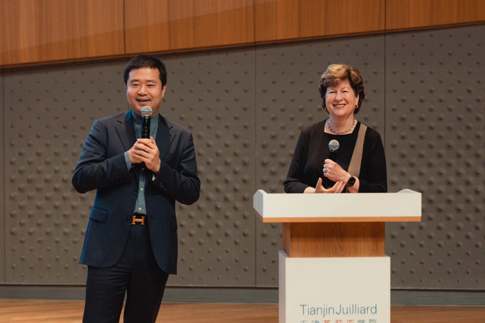 钢琴节联合艺术总监约赫维德·普林斯基、王笑寒