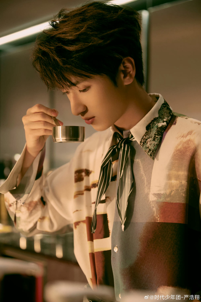 "属于回忆的暖色 "好温柔的一组风格啊……|严浩翔|时代少年团_新浪