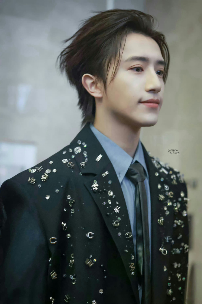 贺峻霖丨朱志鑫丨邓孝慈丨赵粤丨林墨丨黄明昊丨周柯宇丨刘彰丨孙亦航