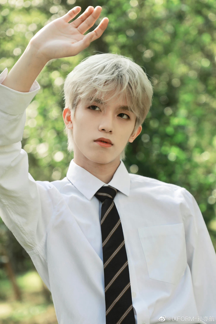 贺峻霖丨朱志鑫丨邓孝慈丨赵粤丨林墨丨黄明昊丨周柯宇丨刘彰丨孙亦航