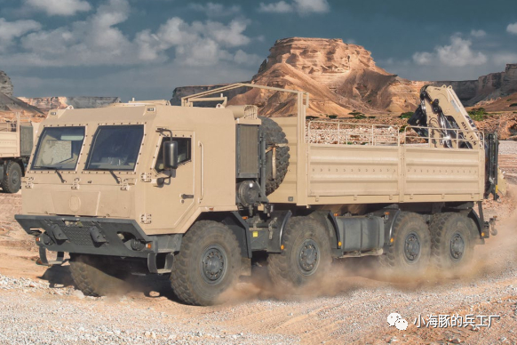 经典不过时,捷克狂购太拖拉军卡,内八字轮胎,世界独一份