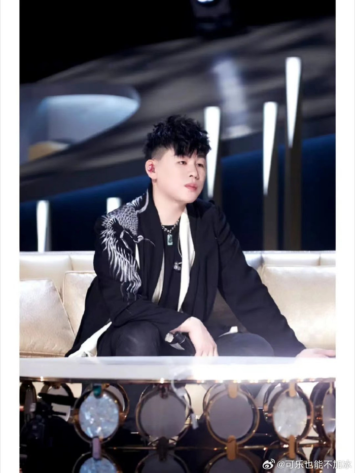 不愧是乐坛鬼才胡彦斌,真的很厉害呀,拥有强悍的音乐天赋……|全能|音乐人|舞台|新专辑_新浪新闻
