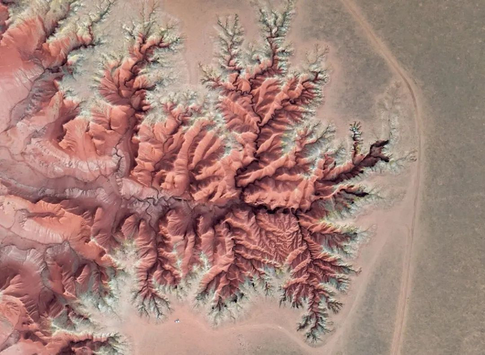 大红山  王哲辉 摄