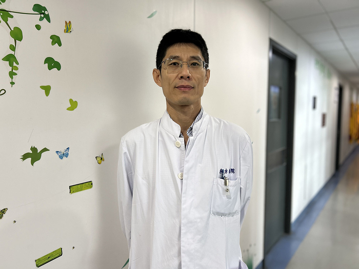 2023年8月，赵开军，上海市东方医院神经外科副主任。澎湃新闻记者 李佳蔚 图