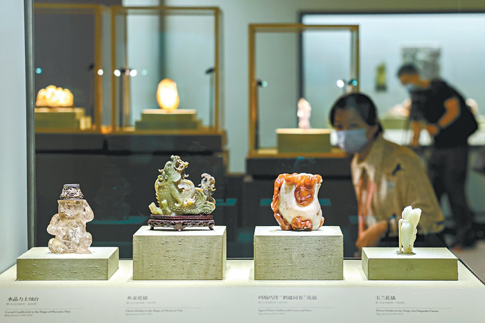 480件中国古玉亮相国博,“中华第一凤”等经典玉器展出|文物|朱见深|明宪宗|凤形|粗线_新浪新闻