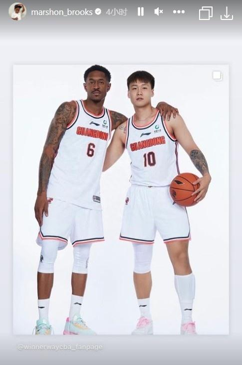 广东外援马尚-布鲁克斯晒出多张与赵睿合照!