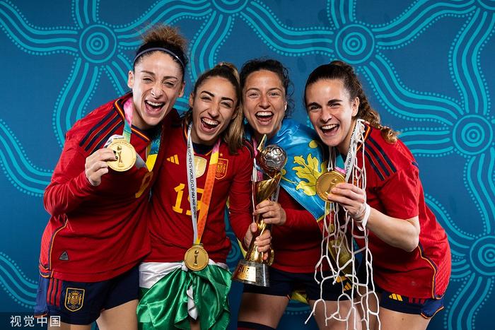 西班牙队的夺冠证明了女足西甲的成功。