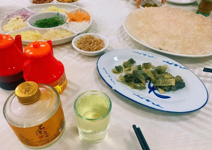 喝了广东人用猪肉酿的酒,当场梦回高老庄|玉冰|肥猪肉|高老庄_新浪