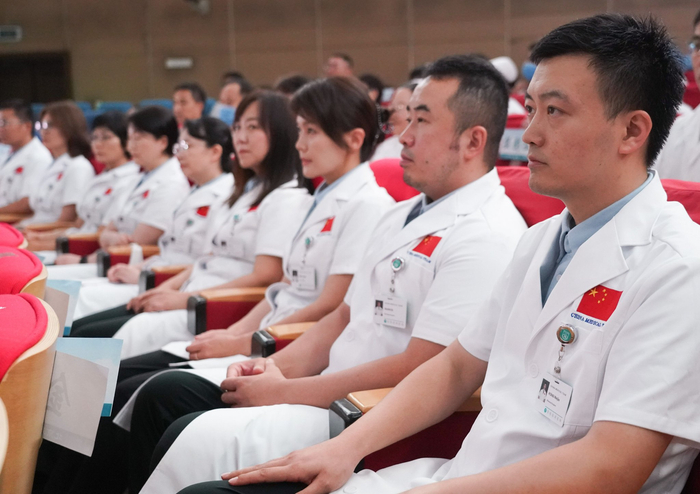 第2批援瓦努阿图中国医疗队出征授旗活动在京举行