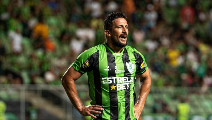 坏消息曝洛国富将提前退役已32场造15球这下国足世预赛难了