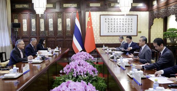 王毅同泰国副总理兼外长敦举行会谈 图片来源：外交部官网