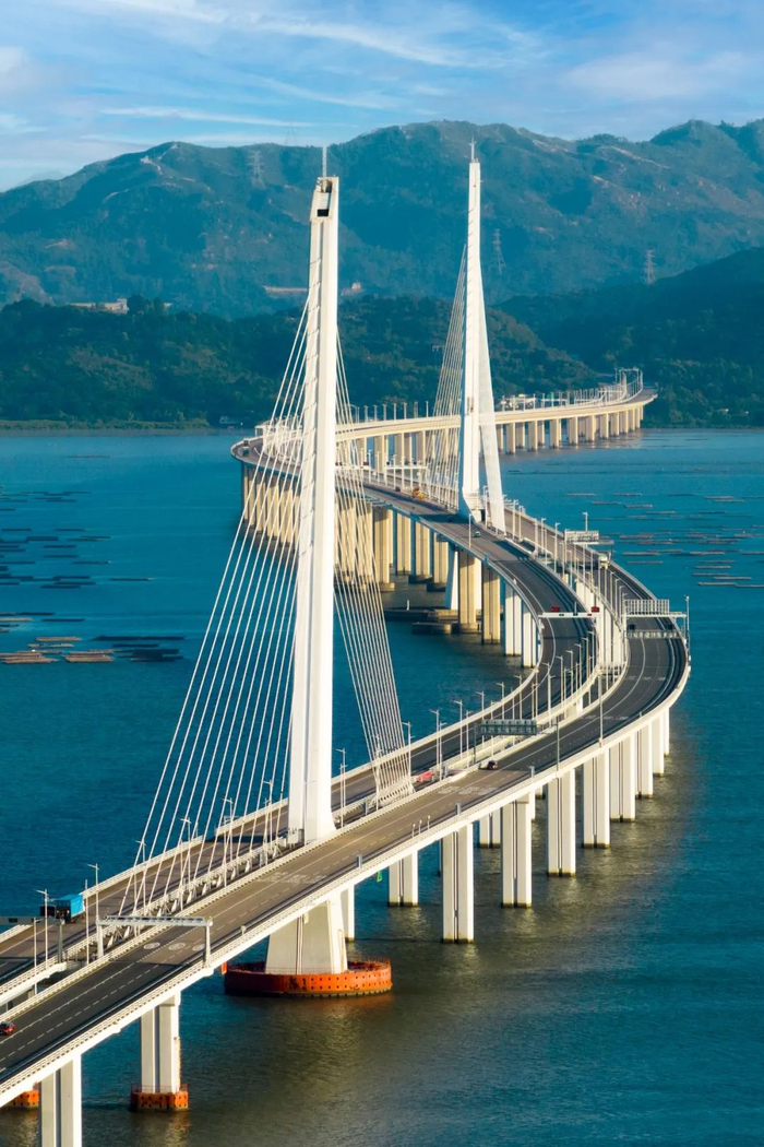 深港织密"海陆铁"立体交通网 便利出行成就"双城生活"|高铁|香港|旅客