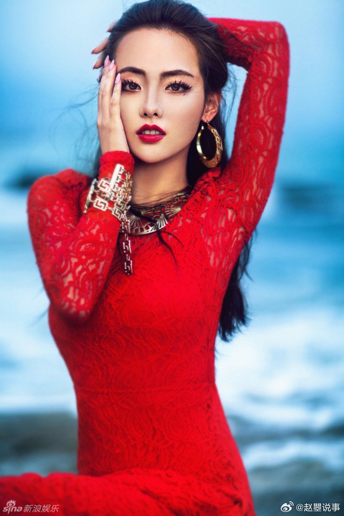 张嘉倪红衣美艳如少女,张嘉倪真的太适合红色了!|张嘉倪_新浪新闻