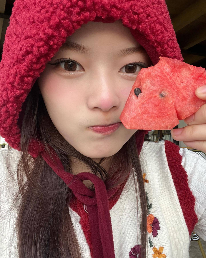 mabelz from pixxie 就是唱whatever那个团的妹妹
