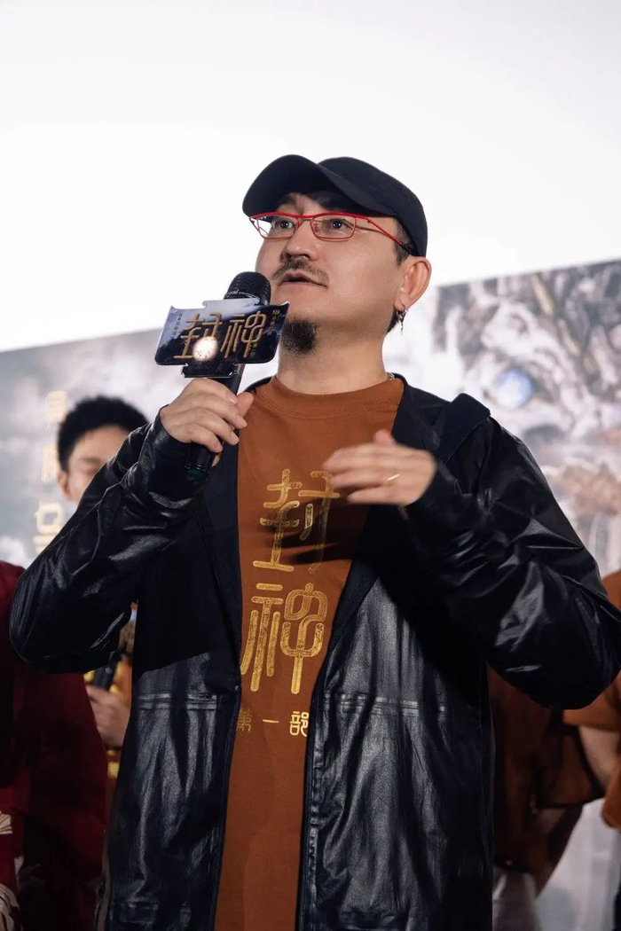 尤其在历史和美术领域,不同的风格,史料都能信手拈来,这一手给《封神