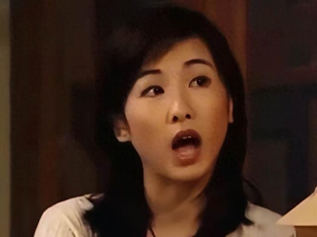 香港知名女星复出做网红，晒丰满好身材，与外籍男友只恋爱不结婚|梁雪湄|TVB|组合|四喜_新浪娱乐_新浪新闻
