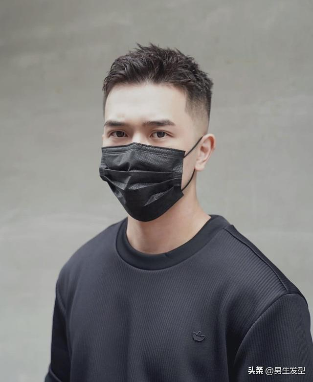 建议男生剪这3款"两边铲"发型,清爽干净,阳光帅气|发型_新浪新闻