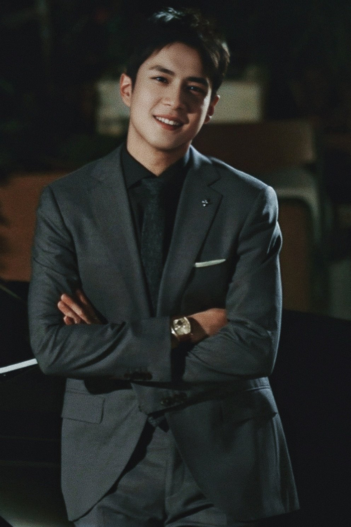 在韩东君这里狠狠get到一些西装熟男的魅力