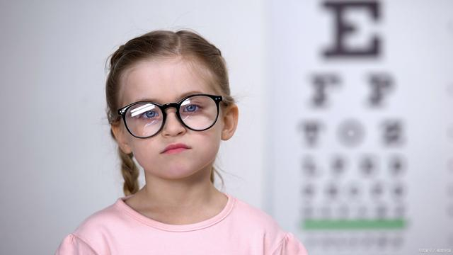 该如何为儿童眼健康保驾护航?|近视|手术_新浪新闻