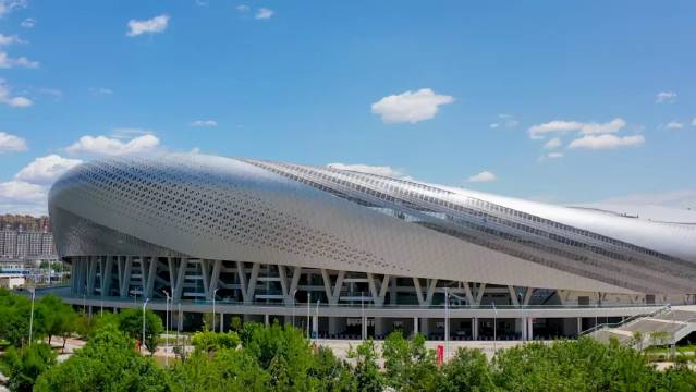 唐山 "唐山版鸟巢"——唐山新体育中心,跟我一起打卡城市地.