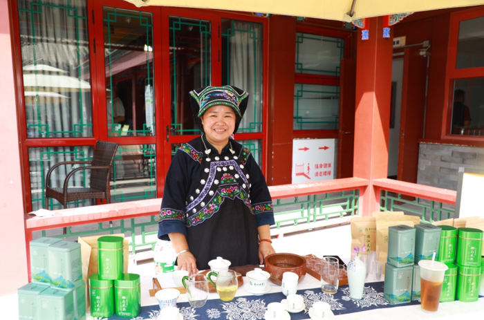 推介会现场特色民族文化及茶文化元素