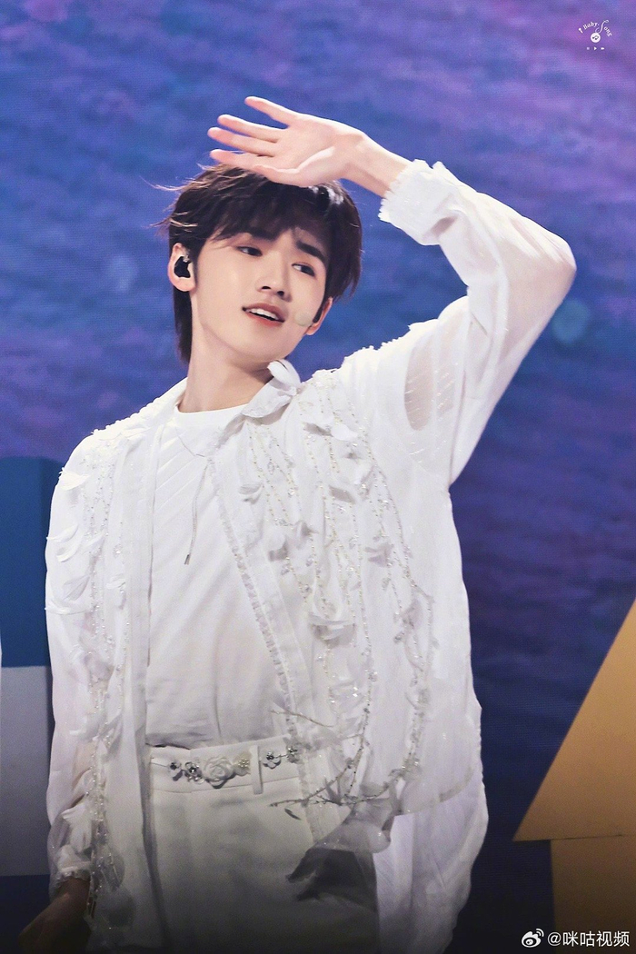 王牌对王牌|宋亚轩|路透_新浪新闻