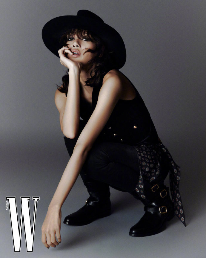 lisa w korea 8月刊封面画报|画报|封面|时装_新浪新闻