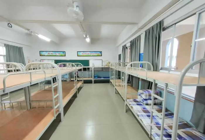 图源：于捷胜学校官方公众号